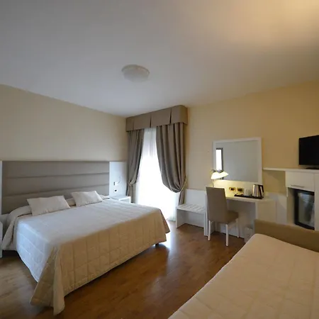 Hotel Hotel University Bolonia