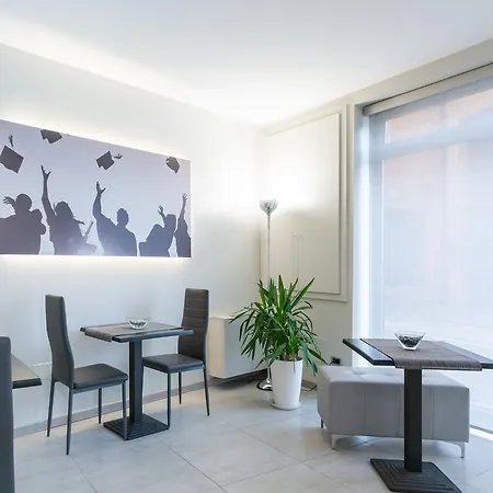 Hotel University Otel
