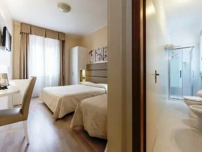 Otel Hotel University